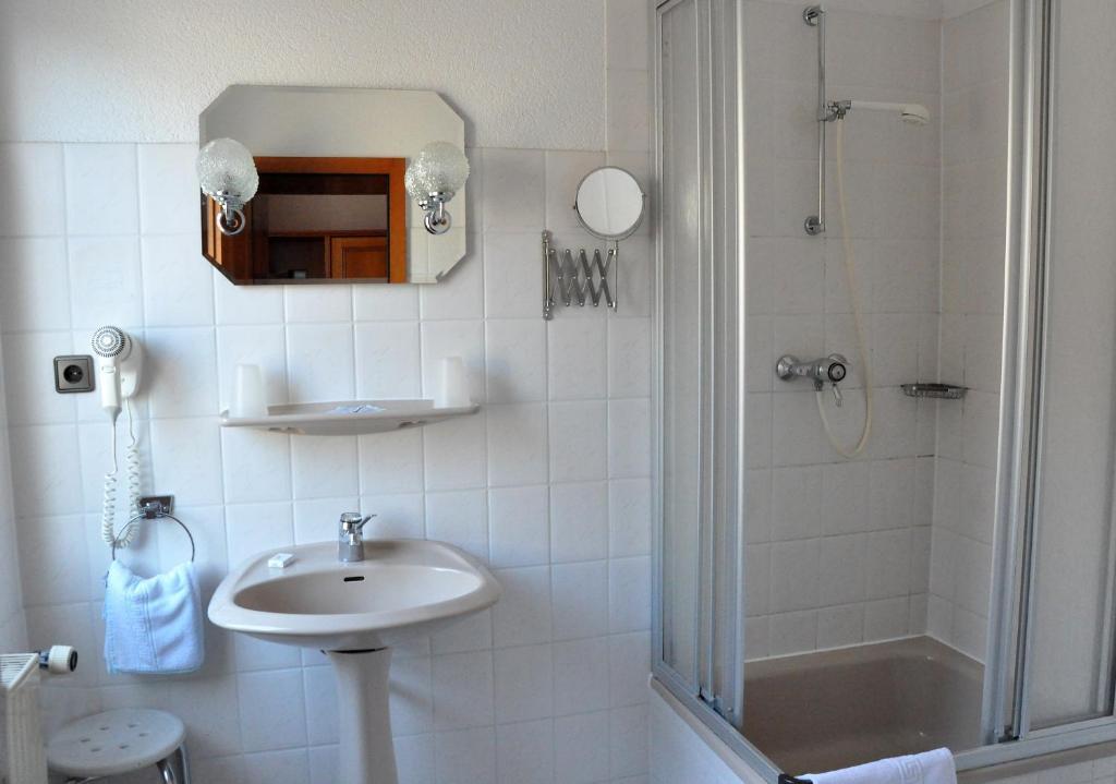 Hotel Rheinstein Ruedesheim am Rhein Phòng bức ảnh