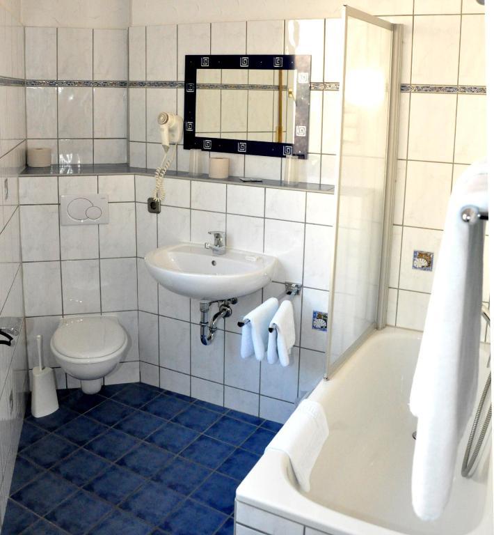 Hotel Rheinstein Ruedesheim am Rhein Phòng bức ảnh