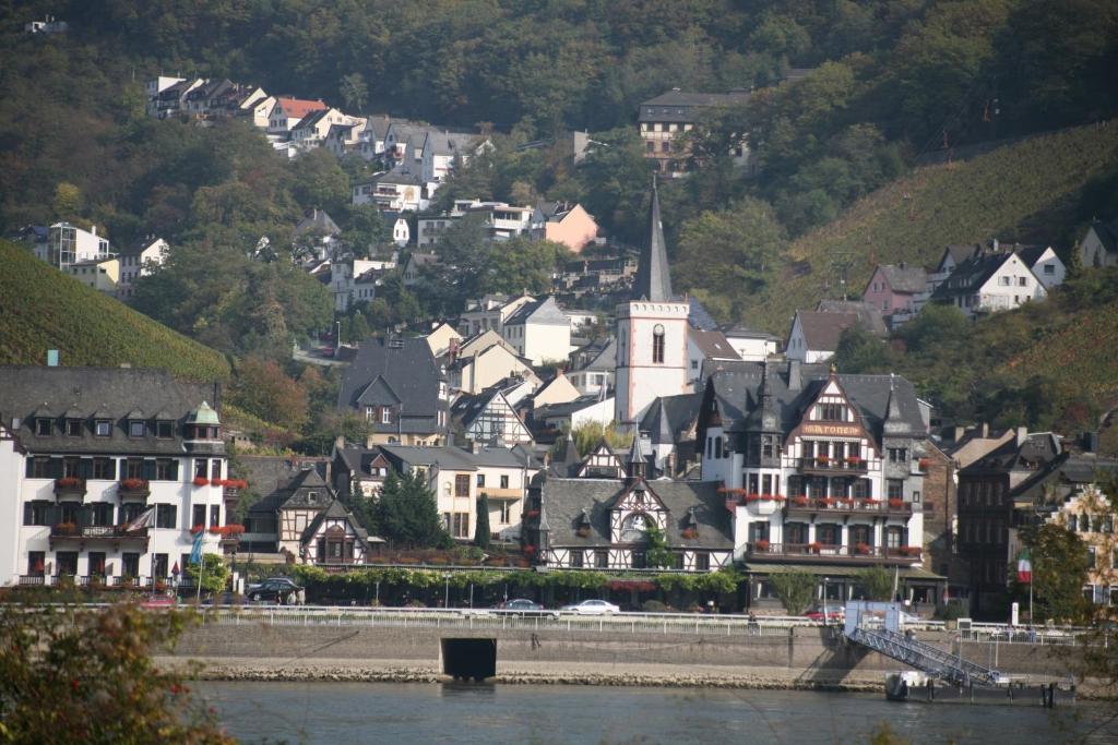 Hotel Rheinstein Ruedesheim am Rhein Ngoại thất bức ảnh