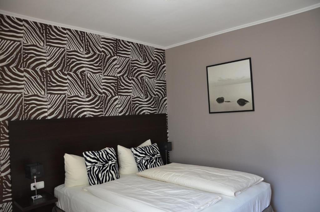 Hotel Rheinstein Ruedesheim am Rhein Ngoại thất bức ảnh