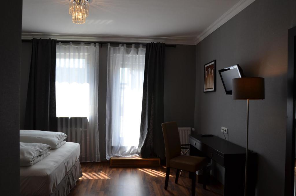Hotel Rheinstein Ruedesheim am Rhein Ngoại thất bức ảnh